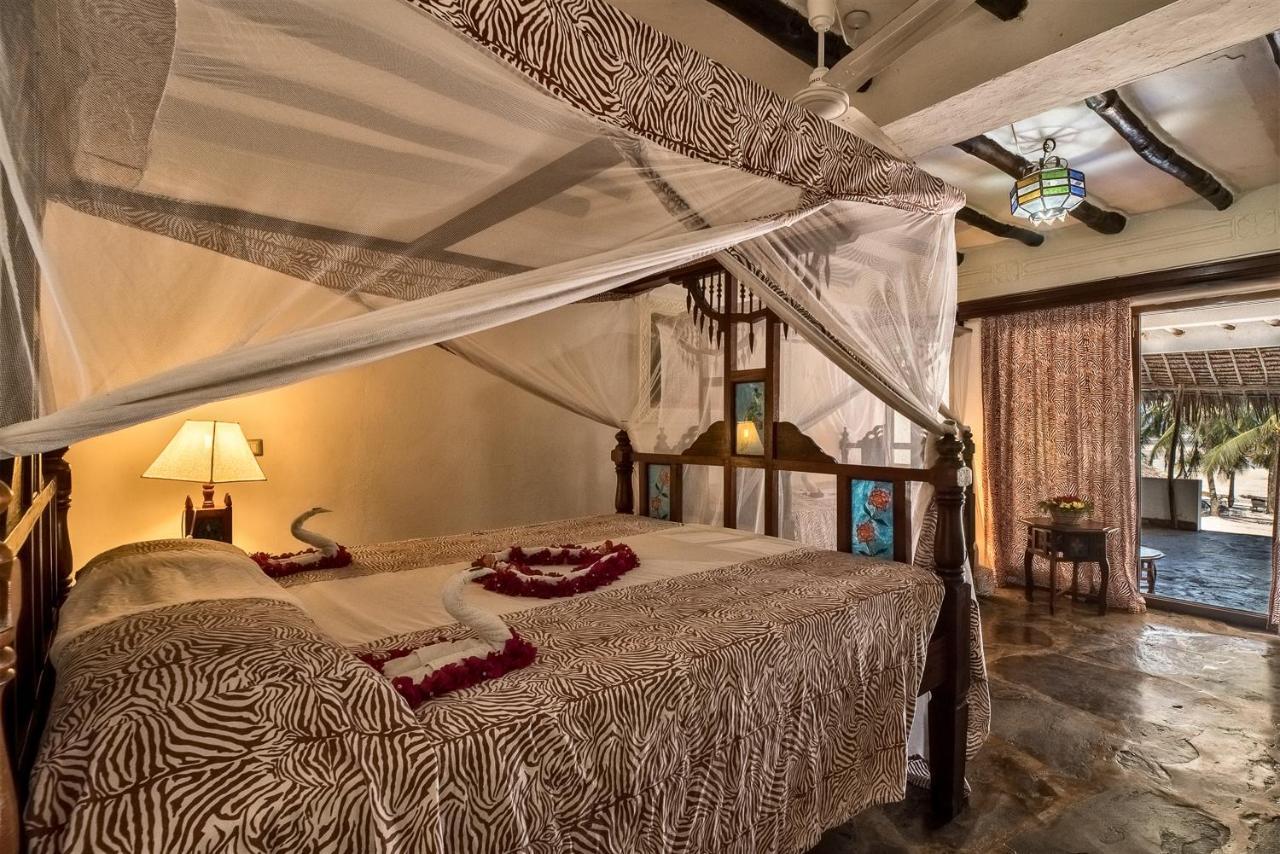 Jacaranda Beach Resort Watamu Bagian luar foto