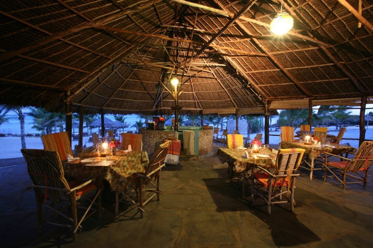 Jacaranda Beach Resort Watamu Bagian luar foto