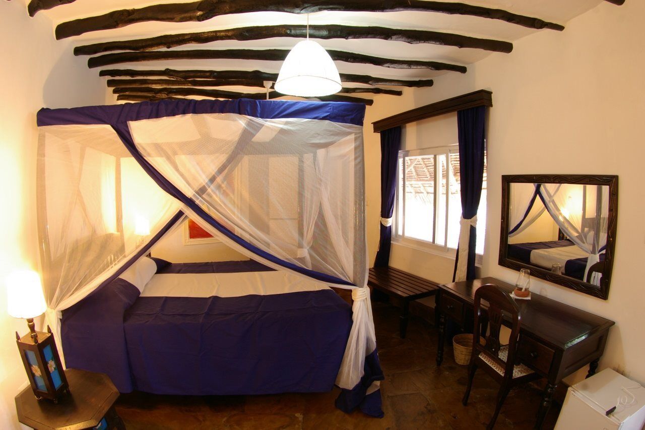 Jacaranda Beach Resort Watamu Bagian luar foto